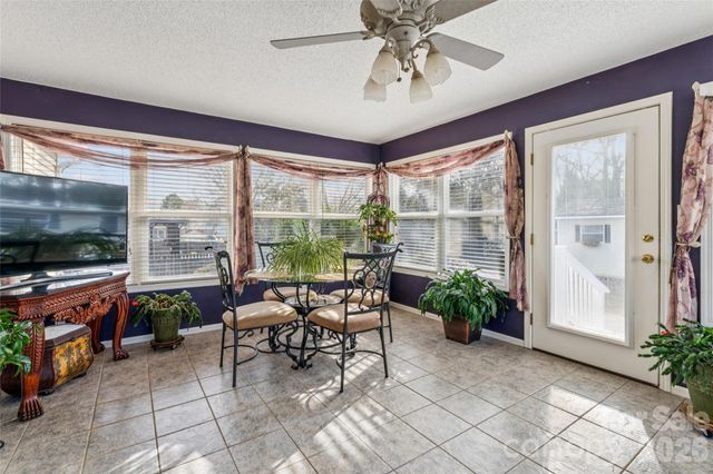 2501 Castlewood Drive, Gastonia, NC 28056