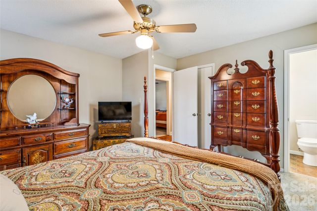 2501 Castlewood Drive, Gastonia, NC 28056