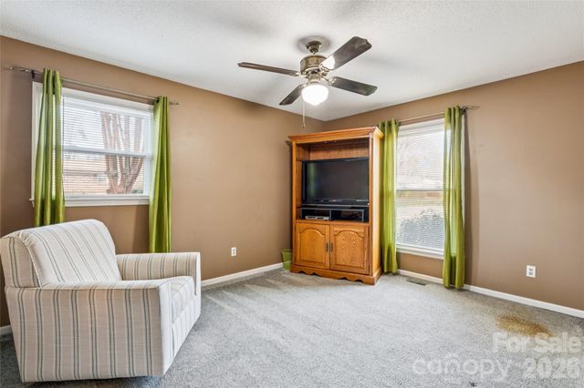 2501 Castlewood Drive, Gastonia, NC 28056