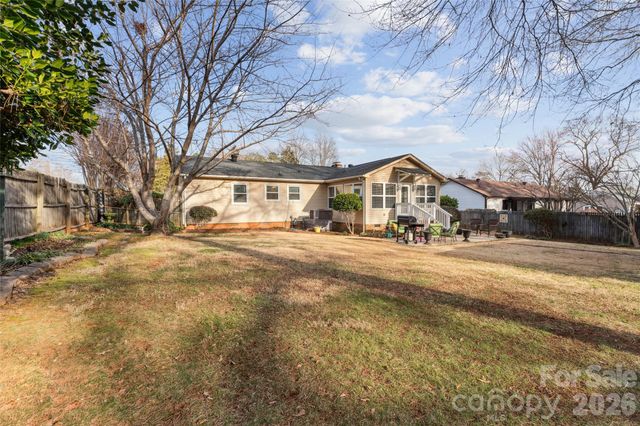 2501 Castlewood Drive, Gastonia, NC 28056