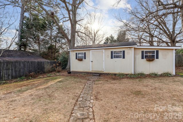 2501 Castlewood Drive, Gastonia, NC 28056