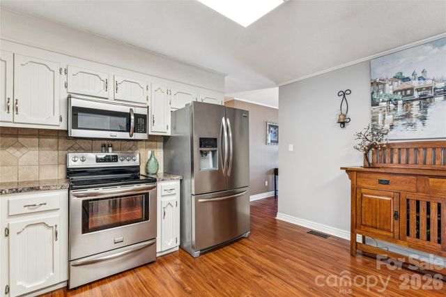 2501 Castlewood Drive, Gastonia, NC 28056