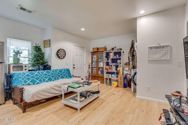 403 Wilson Avenue, Johnson City, TN 37604