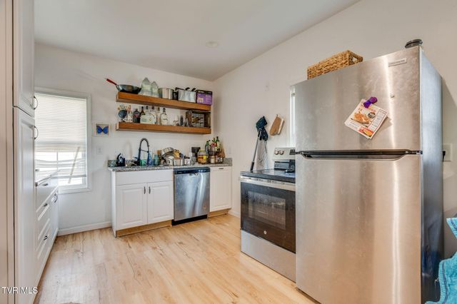 403 Wilson Avenue, Johnson City, TN 37604