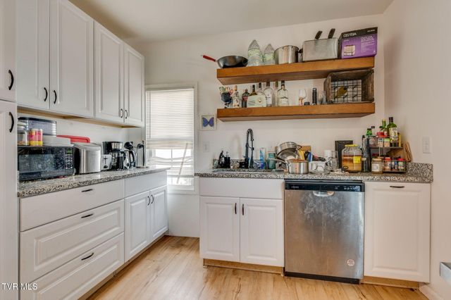 403 Wilson Avenue, Johnson City, TN 37604