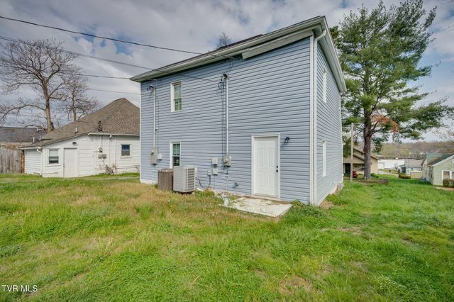 403 Wilson Avenue, Johnson City, TN 37604