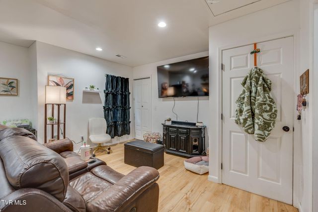 403 Wilson Avenue, Johnson City, TN 37604