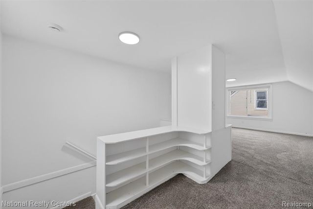 594 E Mansfield Avenue, Pontiac, MI 48340