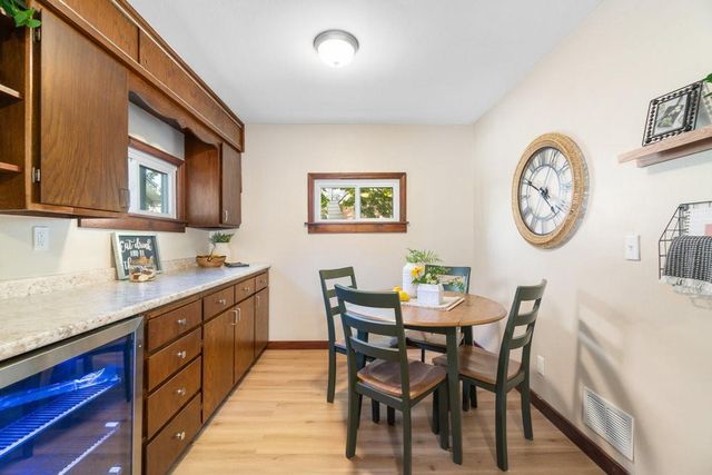 1912 Hoover Avenue, Eau Claire, WI 54701