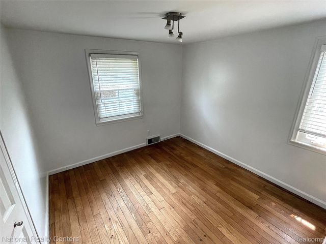 1704 Graefield Road, Birmingham, MI 48009