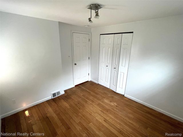 1704 Graefield Road, Birmingham, MI 48009