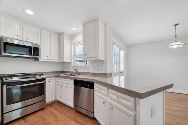 5951 South Loop E 47, Houston, TX 77033