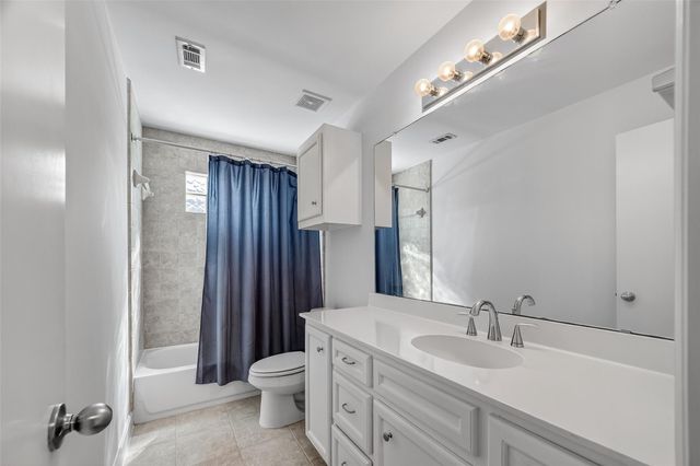 5951 South Loop E 47, Houston, TX 77033