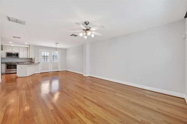 5951 South Loop E 47, Houston, TX 77033