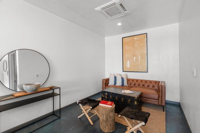 6539 E Peltier Rd, Acampo, CA 95220