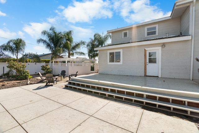 6539 E Peltier Rd, Acampo, CA 95220