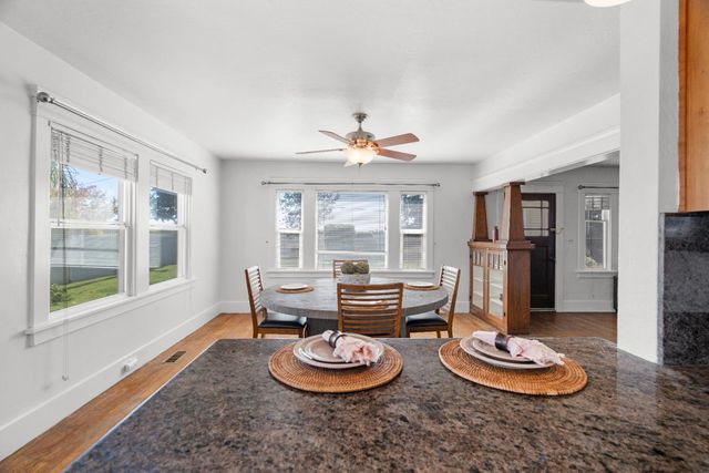 6539 E Peltier Rd, Acampo, CA 95220