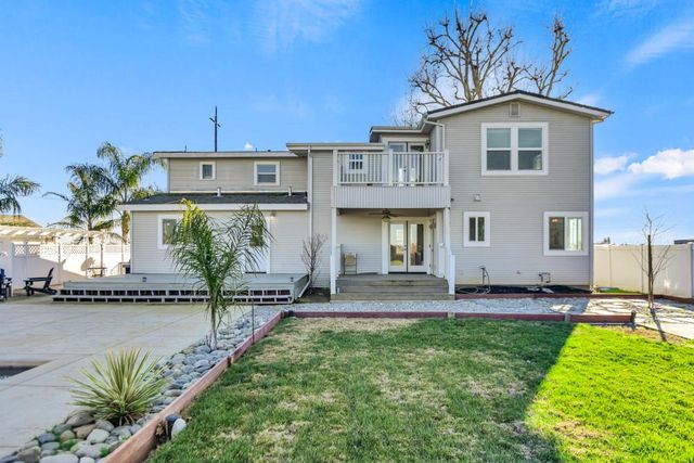 6539 E Peltier Rd, Acampo, CA 95220