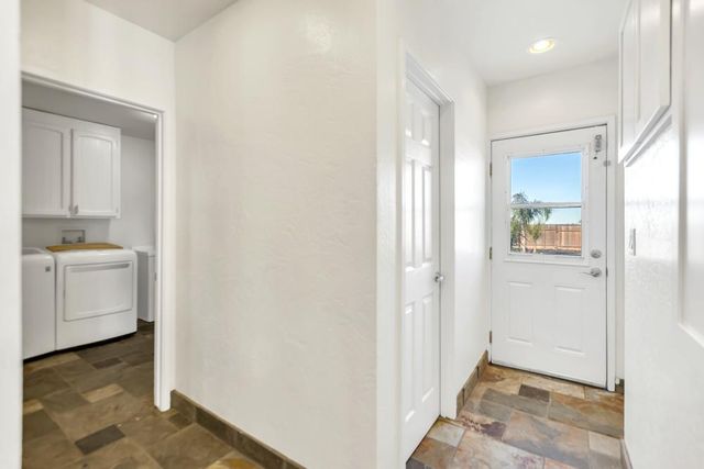 6539 E Peltier Rd, Acampo, CA 95220