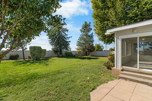 6539 E Peltier Rd, Acampo, CA 95220