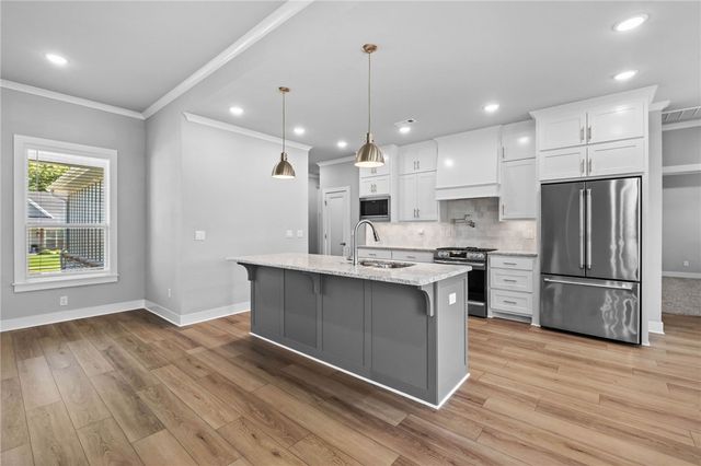 823 Mueller Way, Prairie Grove, AR 72753