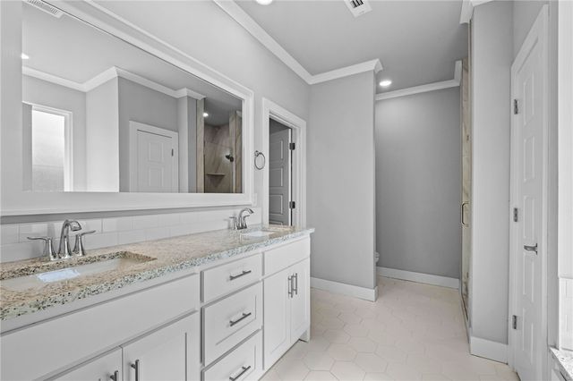 823 Mueller Way, Prairie Grove, AR 72753