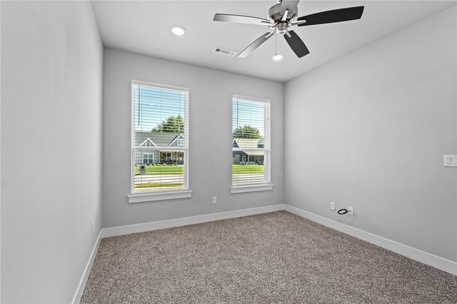 823 Mueller Way, Prairie Grove, AR 72753
