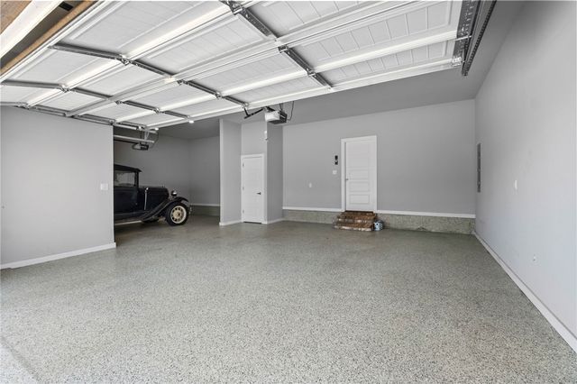 823 Mueller Way, Prairie Grove, AR 72753