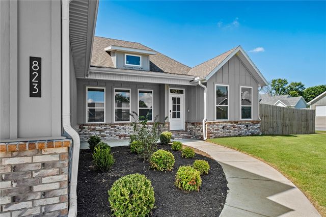 823 Mueller Way, Prairie Grove, AR 72753