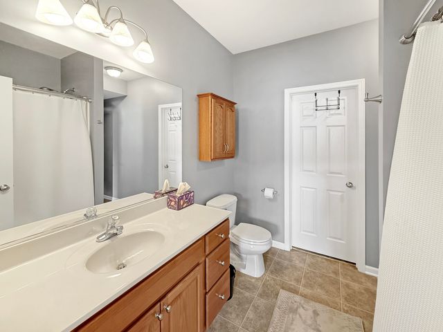 8709 Lake Hills Drive, St. John, IN 46373