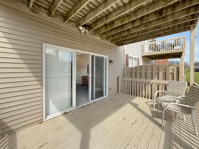 8709 Lake Hills Drive, St. John, IN 46373