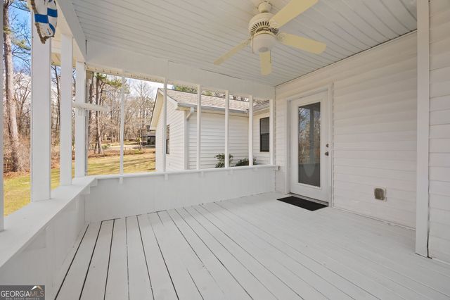 180 Oak Leaf Drive, Stockbridge, GA 30281