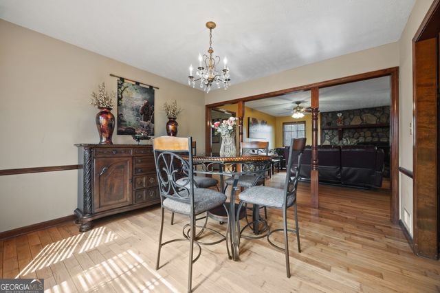 180 Oak Leaf Drive, Stockbridge, GA 30281