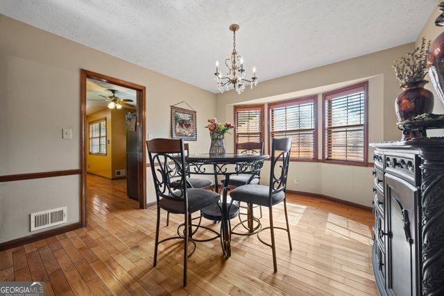 180 Oak Leaf Drive, Stockbridge, GA 30281