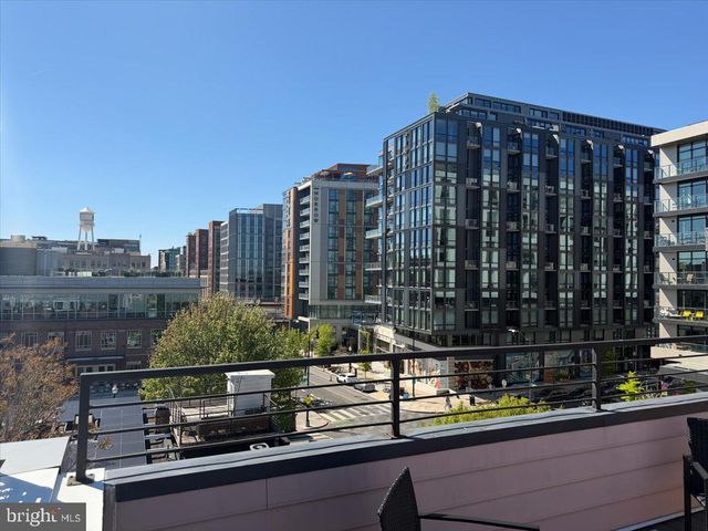 1168 ABBEY PL NE, Washington, DC 20002