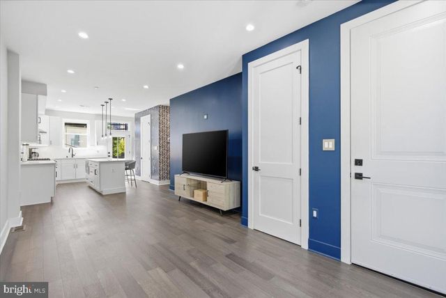 1168 ABBEY PL NE, Washington, DC 20002