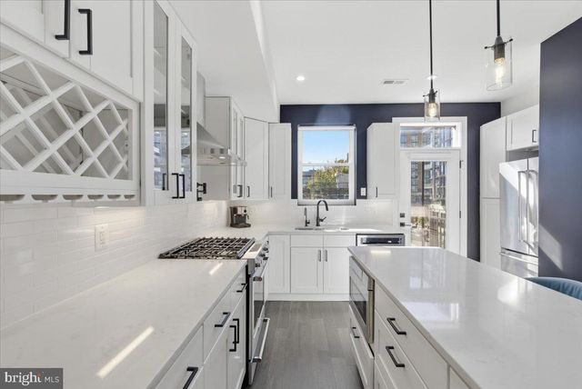1168 ABBEY PL NE, Washington, DC 20002