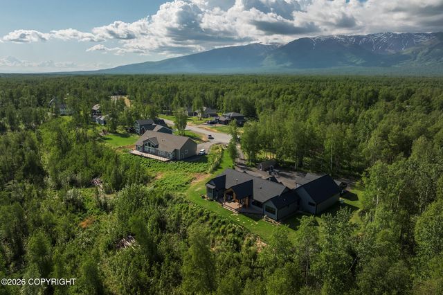 8626 E Amazing View Circle, Palmer, AK 99645