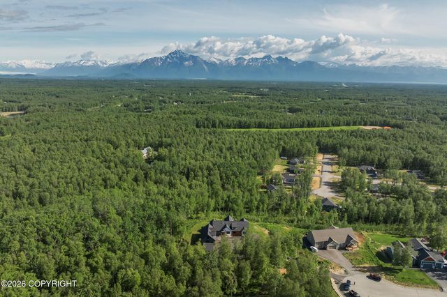 8626 E Amazing View Circle, Palmer, AK 99645