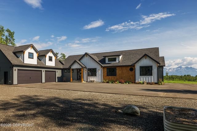 8626 E Amazing View Circle, Palmer, AK 99645