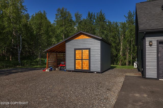 8626 E Amazing View Circle, Palmer, AK 99645