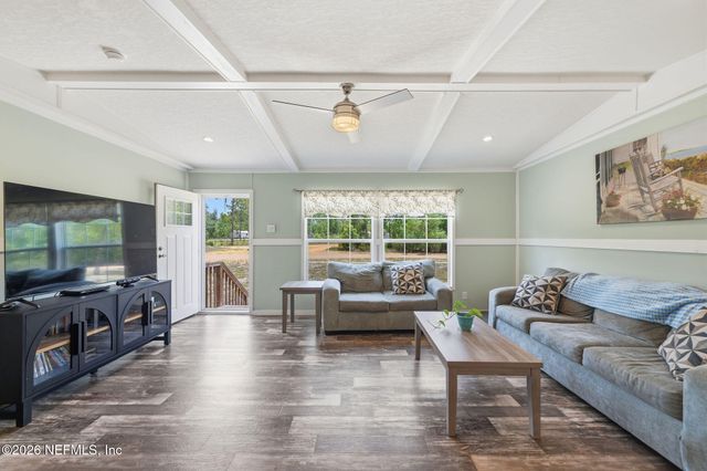 132 LAKE LUCY Court, Interlachen, FL 32148