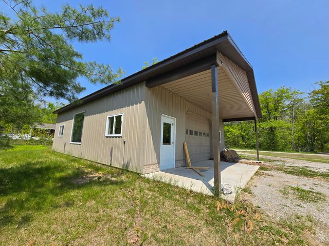 1793 W Kittle Road, Mio, MI 48647