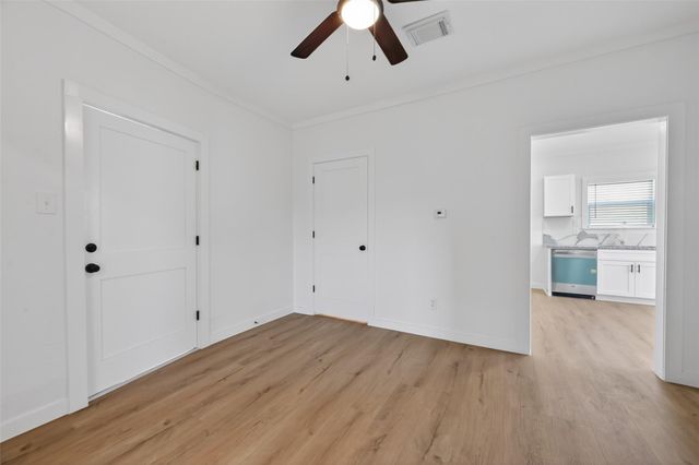 2202 Hutchins Street D, Houston, TX 77003