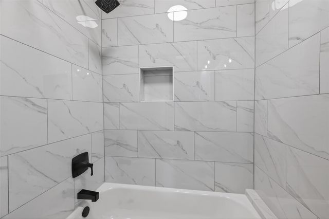 2202 Hutchins Street D, Houston, TX 77003