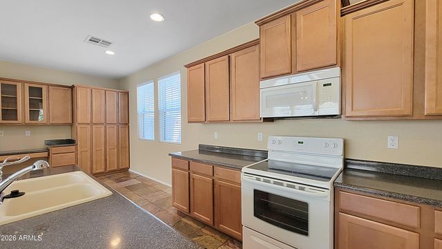 21156 W Elm Way, Buckeye, AZ 85396