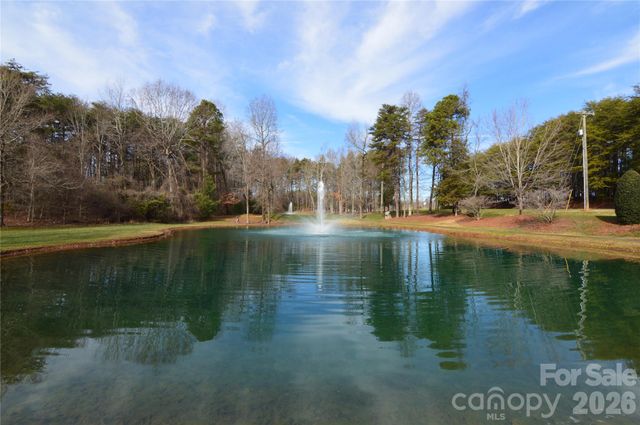 3036 Lake Pointe Drive 170, Belmont, NC 28012