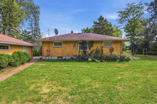 1290 County Road F, Eau Claire, WI 54703