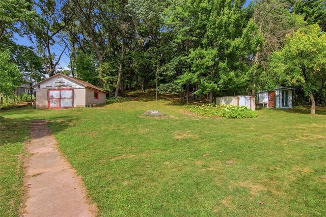 1290 County Road F, Eau Claire, WI 54703