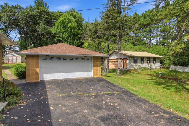 1290 County Road F, Eau Claire, WI 54703